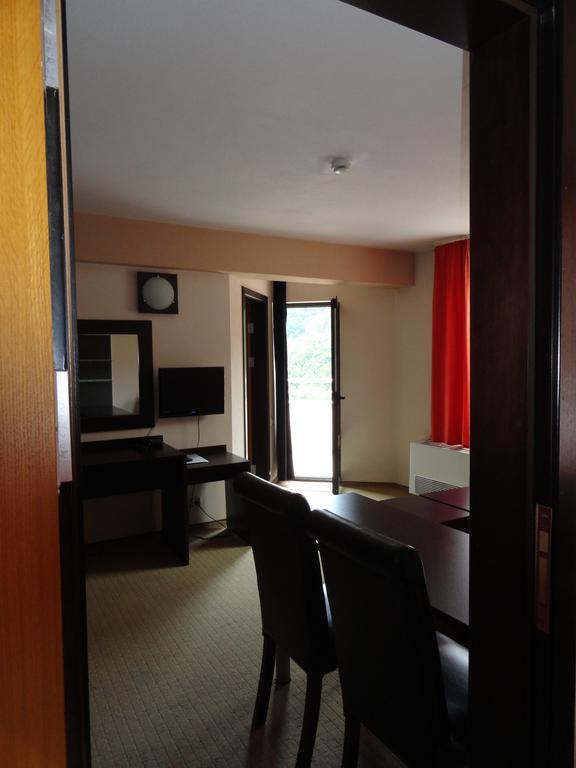 Hotel Byalo More Banite Quarto foto