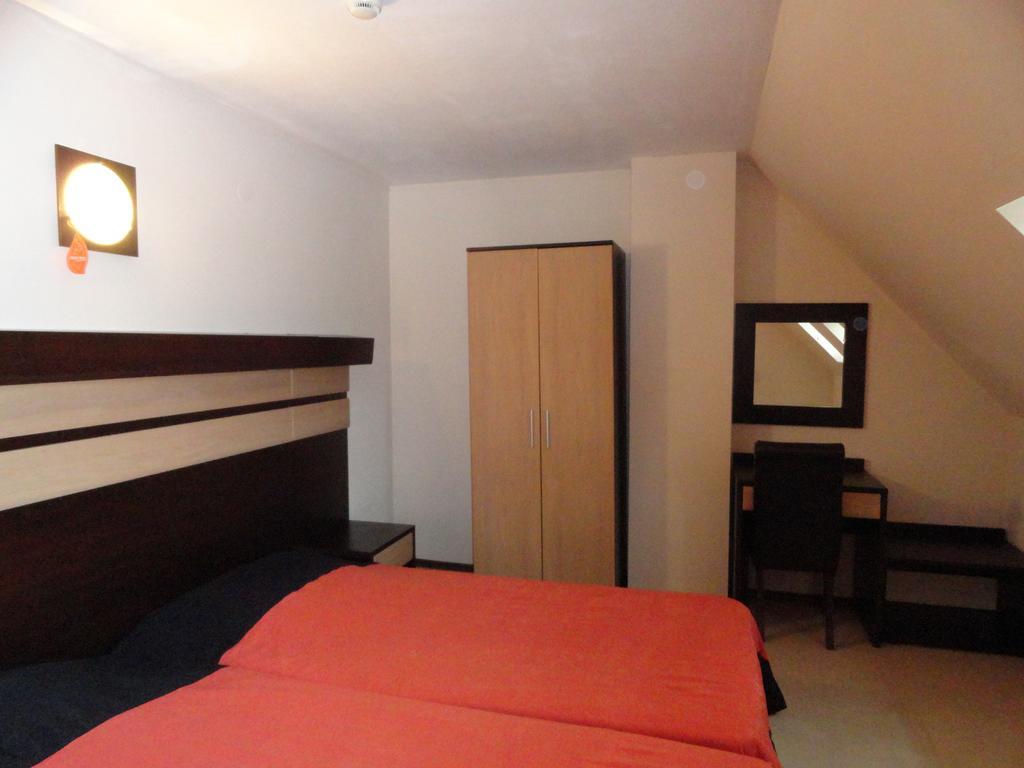 Hotel Byalo More Banite Quarto foto