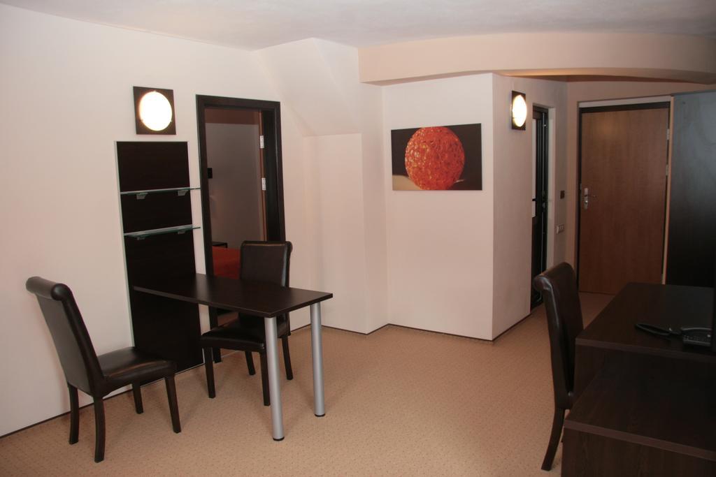 Hotel Byalo More Banite Quarto foto