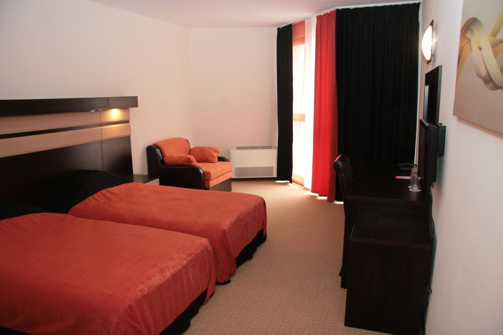 Hotel Byalo More Banite Quarto foto