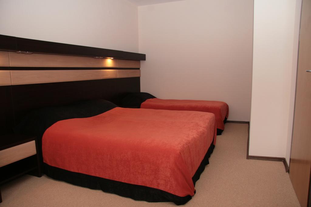 Hotel Byalo More Banite Quarto foto
