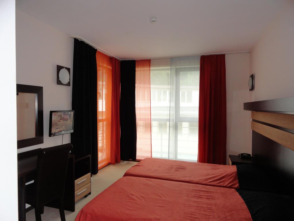 Hotel Byalo More Banite Quarto foto